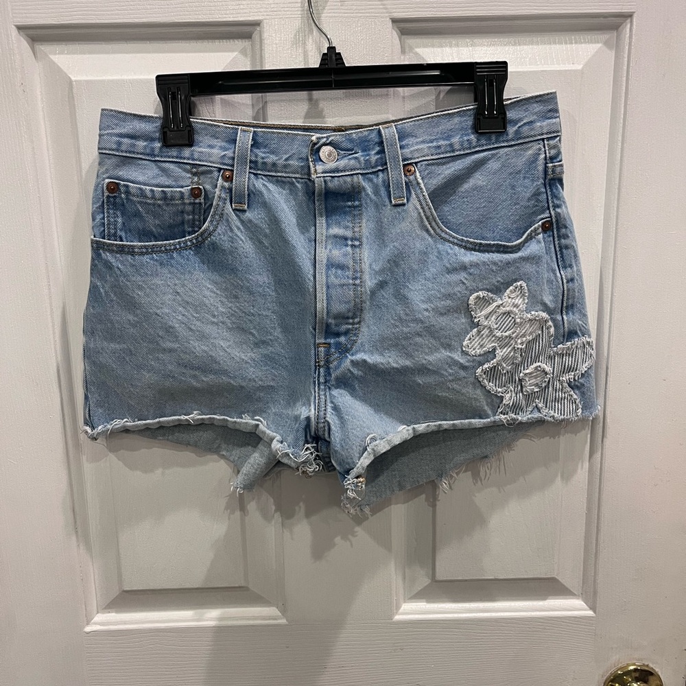 LEVI'S 501Ladies HIGH RISE BUTTON FLY SHORTS SIZE 30